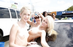 College Bikini Car Wash - N