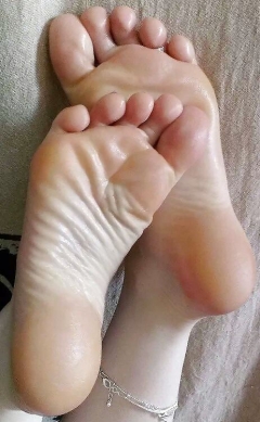 Feet 50 - N
