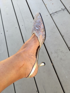 mature foot shoe fetish - N