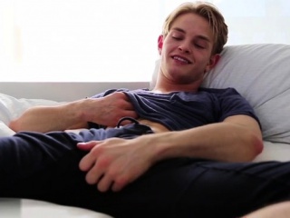 Hot gay dildo with cumshot