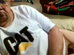 old-man-jerking-in-chat