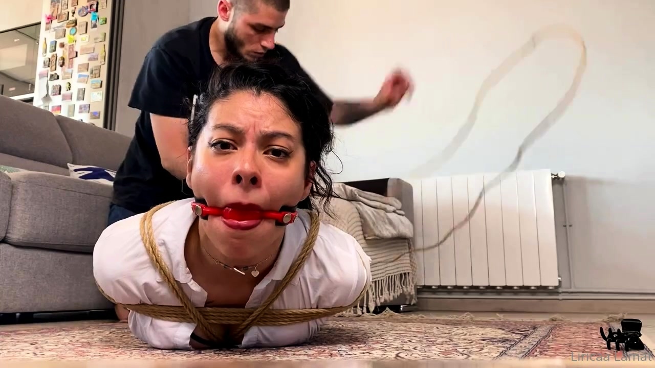 Liricaa Teaches Her Boyfriend To Tie at DrTuber