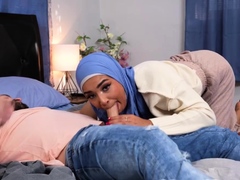 Peter Green excitedly fuck his hijab babe Babi Star